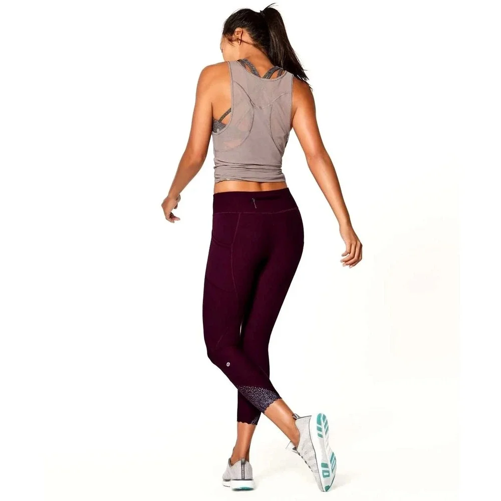 Lululemon Tight Stuff Tight II Darkest Magenta Size 6‎